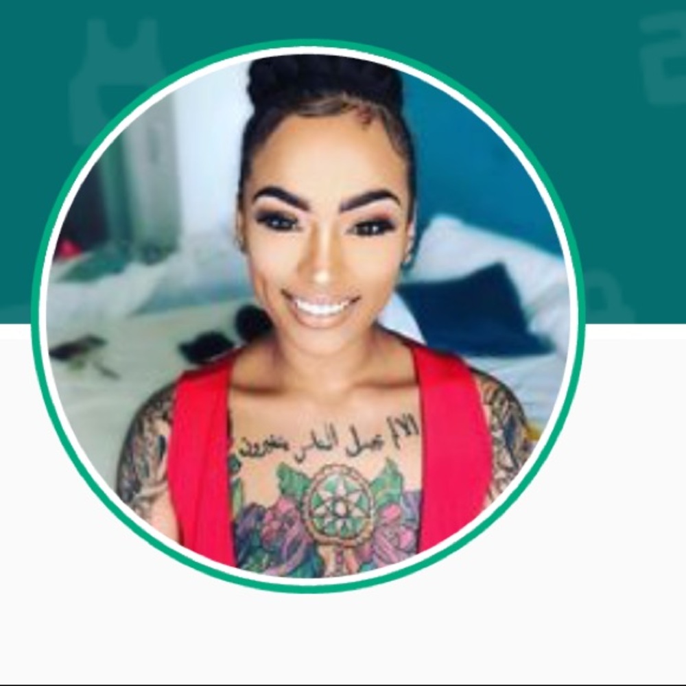 Meet your Posher, Bossy